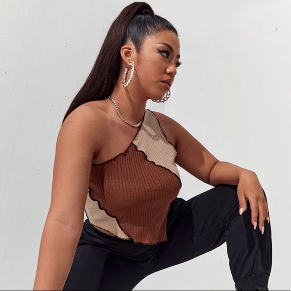 NEW| One Shoulder Contrast Stitch Colorblock Top - Picture 3 of 6